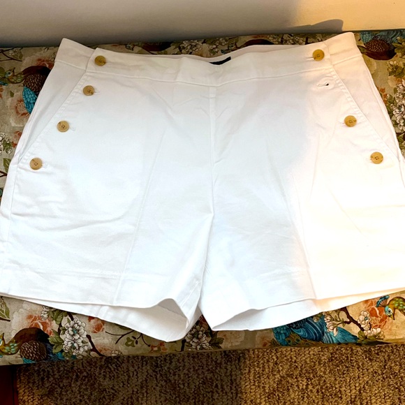 Banana Republic Shorts - Picture 1 of 2